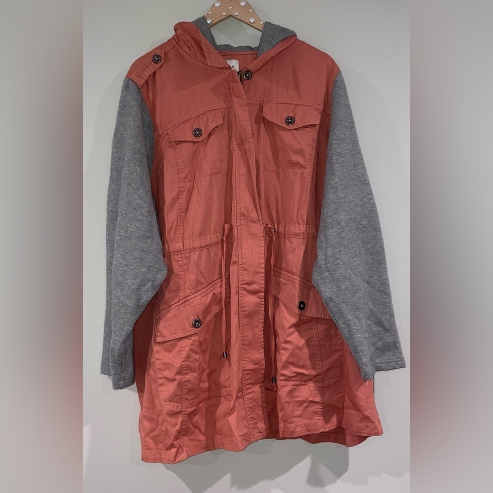 NEW Torrid Twill Hacci Sleeve Anorak Utility Jacket, Pink/Gray Plus Size 4X/26W - Picture 2 of 10